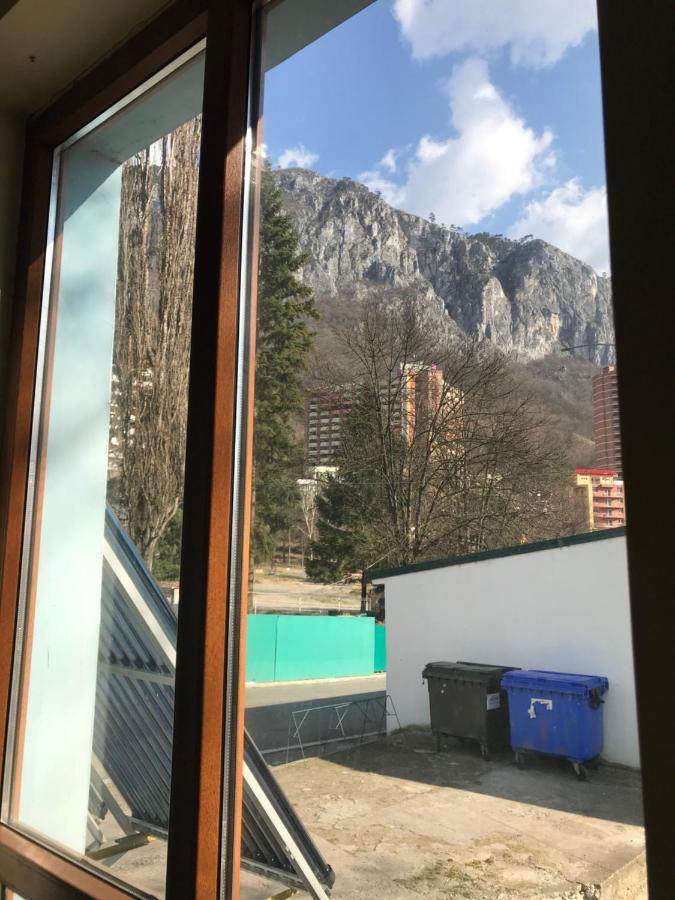 Pinul Negru 2 Hotel Băile Herculane Exterior foto