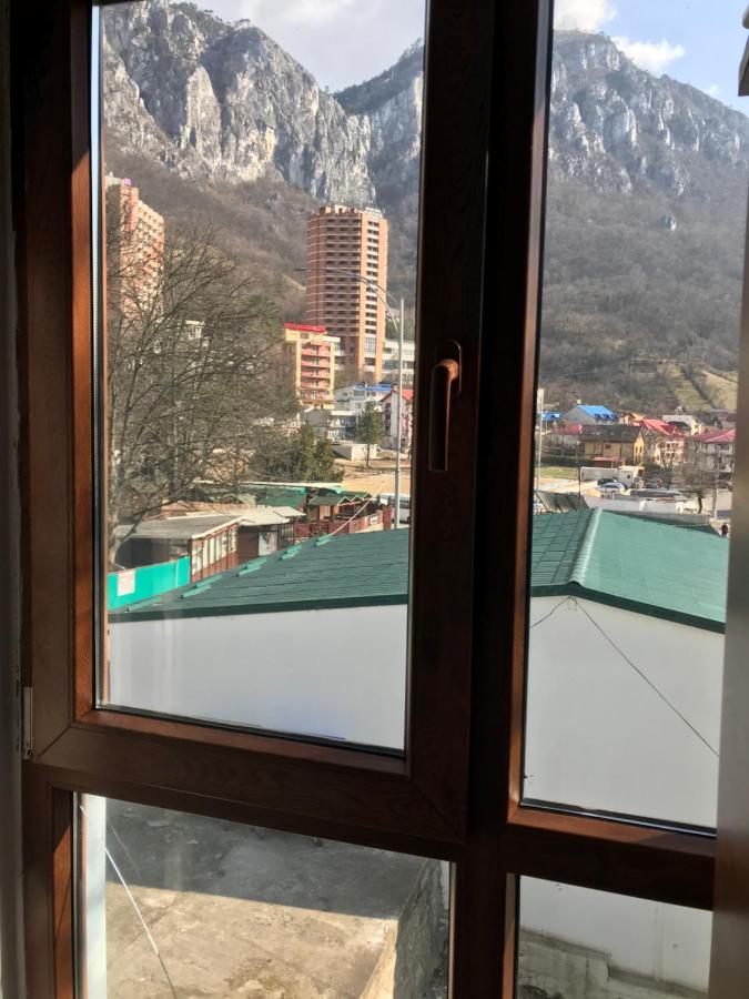Pinul Negru 2 Hotel Băile Herculane Exterior foto