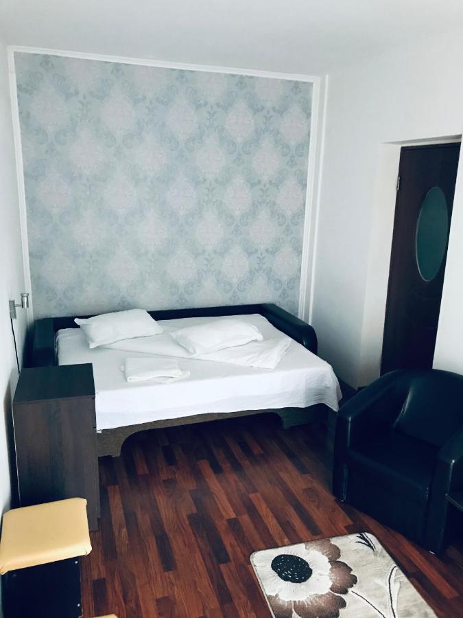 Pinul Negru 2 Hotel Băile Herculane Exterior foto